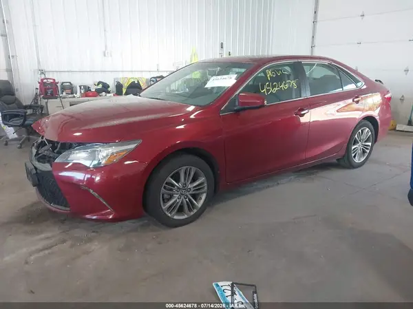 4T1BF1FK9GU575055 2016 TOYOTA CAMRY - Image 2