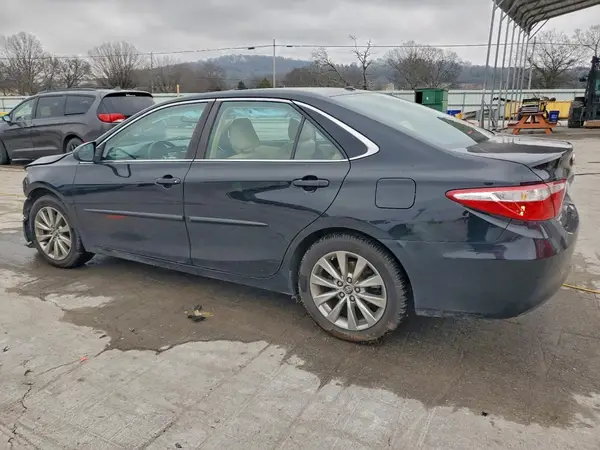 4T1BF1FK9GU575086 2016 TOYOTA CAMRY - Image 2