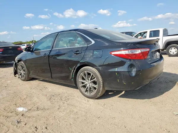 4T1BF1FK9GU575136 2016 TOYOTA CAMRY - Image 2