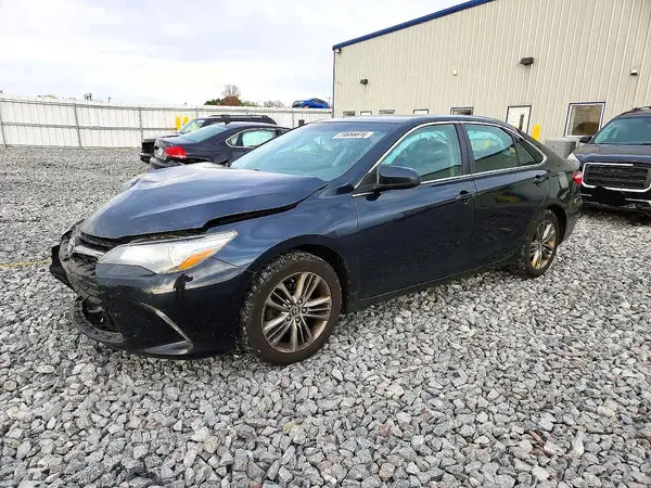4T1BF1FK9GU582801 2016 TOYOTA CAMRY - Image 1