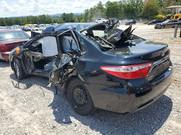4T1BF1FK9GU583186 2016 TOYOTA CAMRY - Image 2