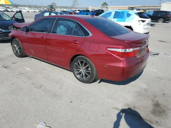 4T1BF1FK9GU588811 2016 TOYOTA CAMRY - Image 2