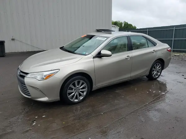 4T1BF1FK9GU591062 2016 TOYOTA CAMRY - Image 1