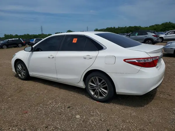 4T1BF1FK9GU591627 2016 TOYOTA CAMRY - Image 2