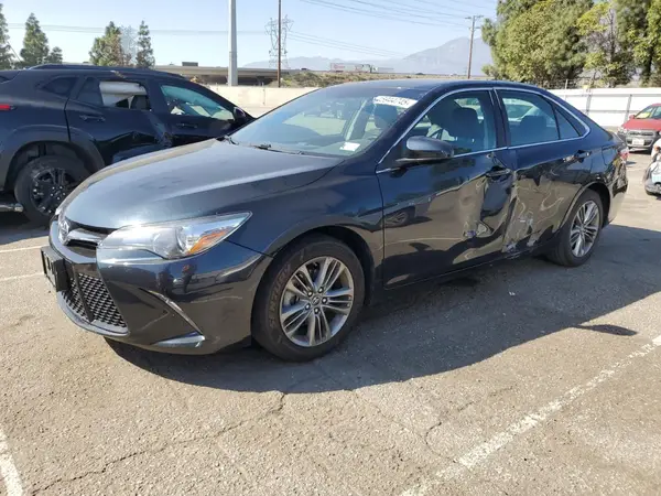 4T1BF1FK9GU592132 2016 TOYOTA CAMRY - Image 1