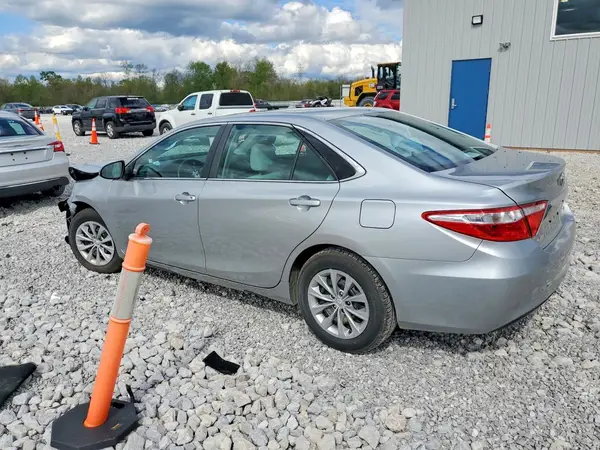 4T1BF1FK9GU594558 2016 TOYOTA CAMRY - Image 2