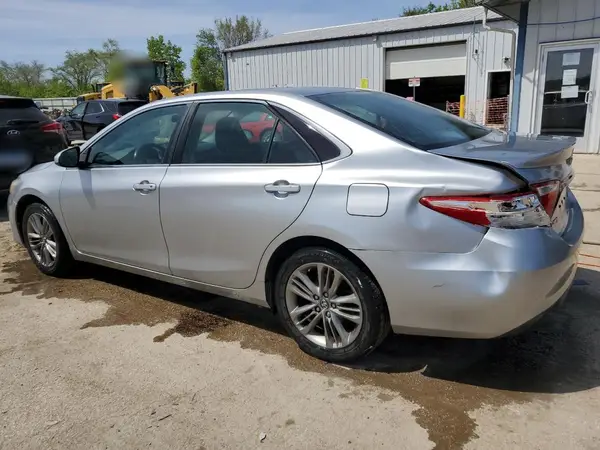 4T1BF1FK9GU595967 2016 TOYOTA CAMRY - Image 2