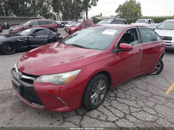4T1BF1FK9GU602948 2016 TOYOTA CAMRY - Image 2
