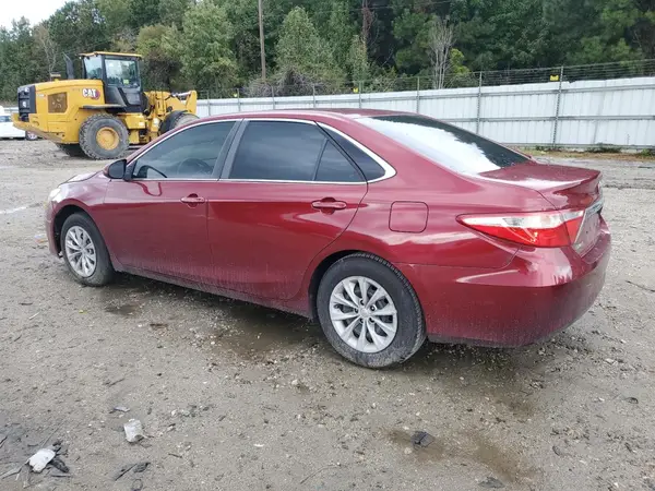 4T1BF1FK9GU610273 2016 TOYOTA CAMRY - Image 2