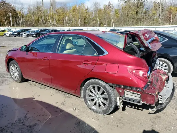 4T1BF1FK9GU612587 2016 TOYOTA CAMRY - Image 2