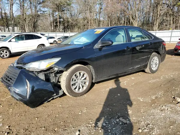 4T1BF1FK9GU614677 2016 TOYOTA CAMRY - Image 1