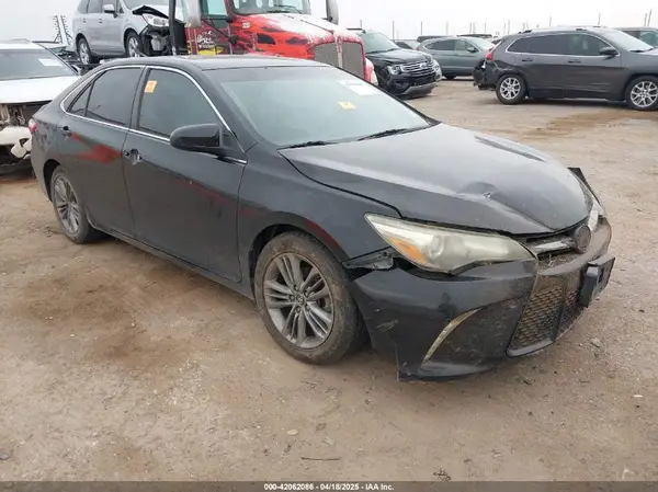 4T1BF1FK9GU999903 2016 TOYOTA CAMRY - Image 1