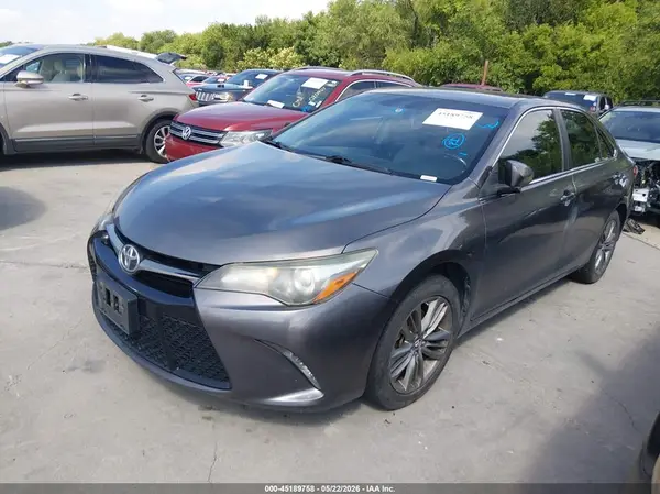 4T1BF1FK9HU270186 2017 TOYOTA CAMRY - Image 2