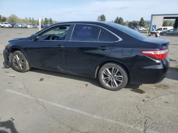 4T1BF1FK9HU270253 2017 TOYOTA CAMRY - Image 2