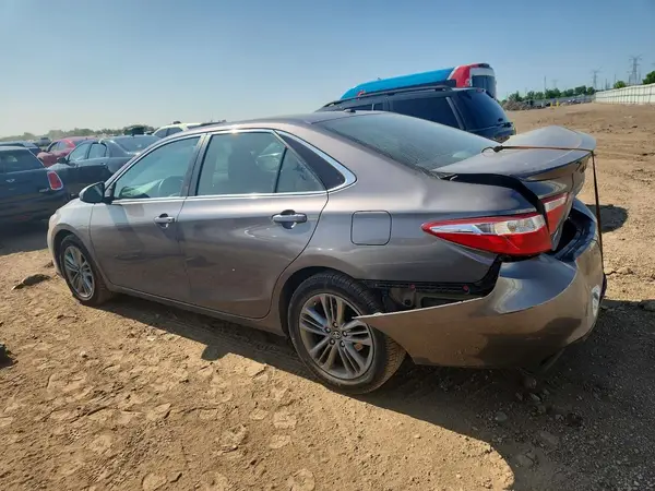 4T1BF1FK9HU270625 2017 TOYOTA CAMRY - Image 2