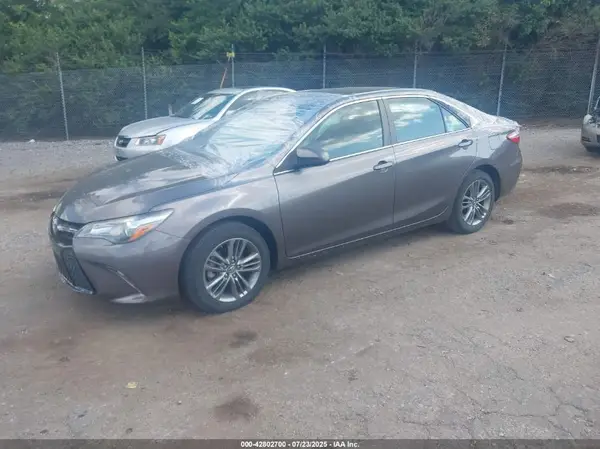 4T1BF1FK9HU271774 2017 TOYOTA CAMRY - Image 2
