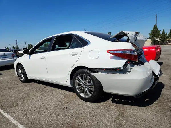 4T1BF1FK9HU272245 2017 TOYOTA CAMRY - Image 2