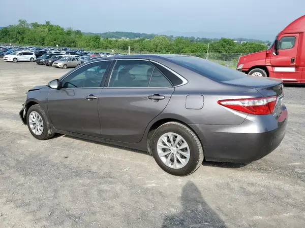 4T1BF1FK9HU273749 2017 TOYOTA CAMRY - Image 2