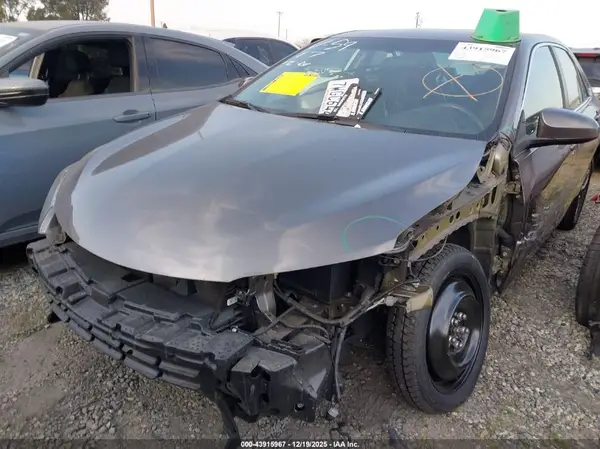 4T1BF1FK9HU276456 2017 TOYOTA CAMRY - Image 2