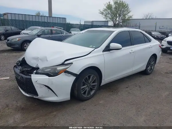 4T1BF1FK9HU278269 2017 TOYOTA CAMRY - Image 2