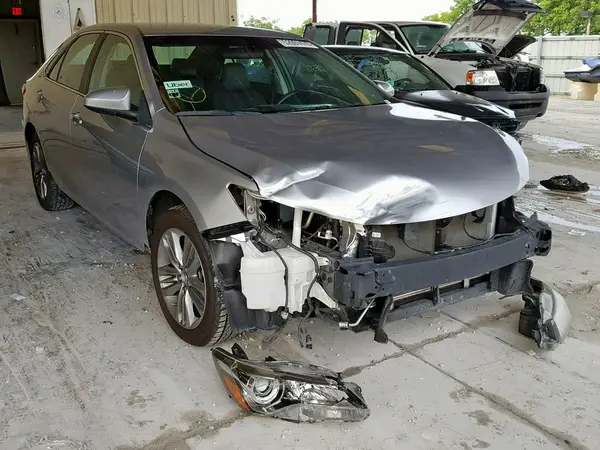 4T1BF1FK9HU278482 2017 TOYOTA CAMRY - Image 1