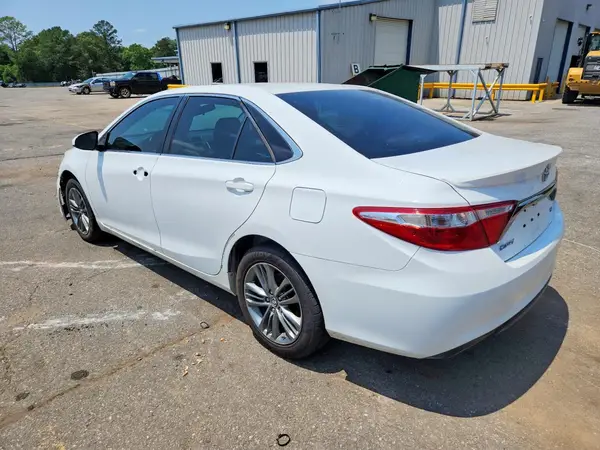 4T1BF1FK9HU278563 2017 TOYOTA CAMRY - Image 2