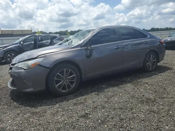 4T1BF1FK9HU278997 2017 TOYOTA CAMRY - Image 1