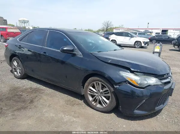4T1BF1FK9HU280457 2017 TOYOTA CAMRY - Image 1