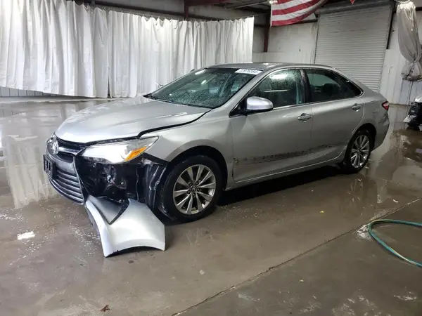 4T1BF1FK9HU280782 2017 TOYOTA CAMRY - Image 1