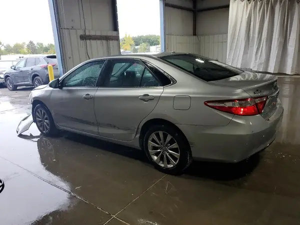 4T1BF1FK9HU280782 2017 TOYOTA CAMRY - Image 2