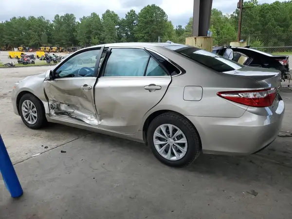 4T1BF1FK9HU283813 2017 TOYOTA CAMRY - Image 2
