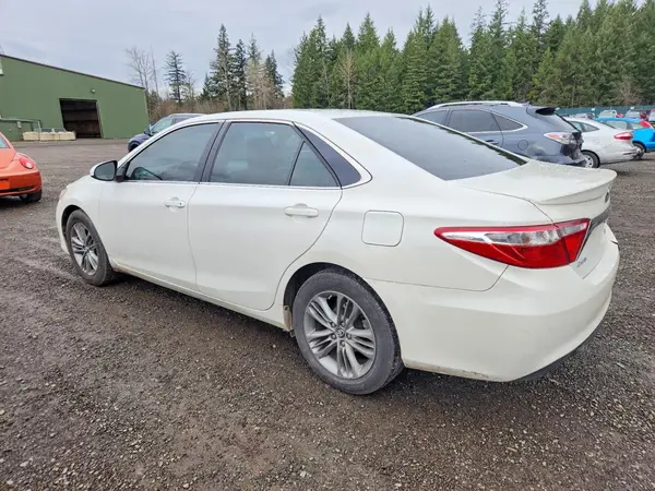 4T1BF1FK9HU285349 2017 TOYOTA CAMRY - Image 2