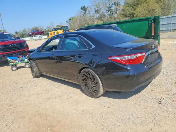 4T1BF1FK9HU285450 2017 TOYOTA CAMRY - Image 2