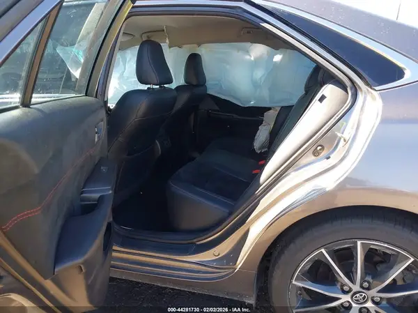 4T1BF1FK9HU289563 2017 TOYOTA CAMRY - Image 8