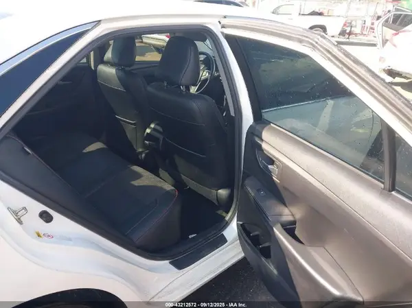 4T1BF1FK9HU290275 2017 TOYOTA CAMRY - Image 8