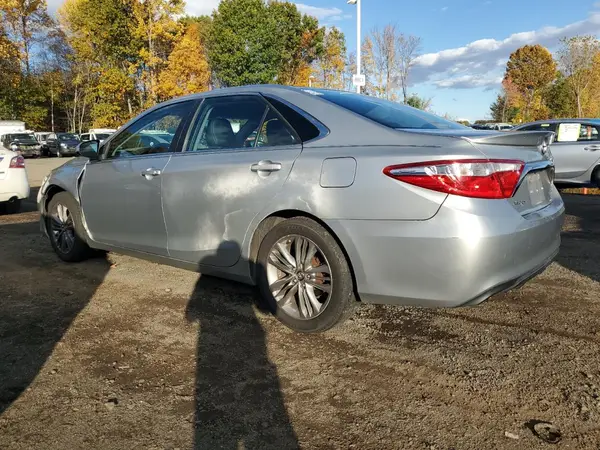 4T1BF1FK9HU294696 2017 TOYOTA CAMRY - Image 2