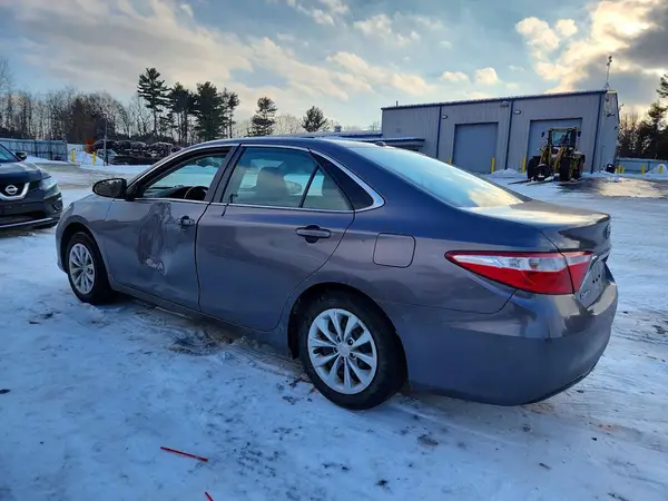 4T1BF1FK9HU296948 2017 TOYOTA CAMRY - Image 2