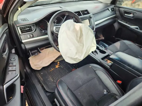 4T1BF1FK9HU297369 2017 TOYOTA CAMRY - Image 8