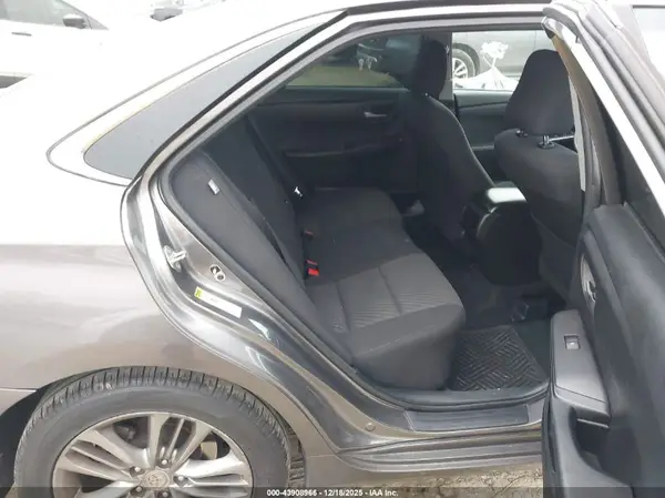 4T1BF1FK9HU303686 2017 TOYOTA CAMRY - Image 8