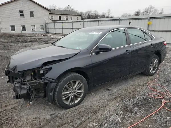 4T1BF1FK9HU304403 2017 TOYOTA CAMRY - Image 1