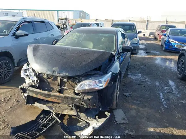 4T1BF1FK9HU304479 2017 TOYOTA CAMRY - Image 2