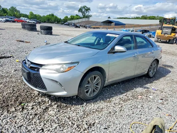4T1BF1FK9HU305356 2017 TOYOTA CAMRY - Image 1