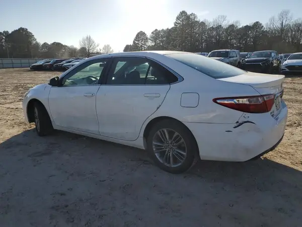 4T1BF1FK9HU305874 2017 TOYOTA CAMRY - Image 2