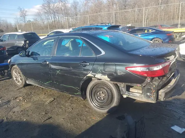 4T1BF1FK9HU307480 2017 TOYOTA CAMRY - Image 2
