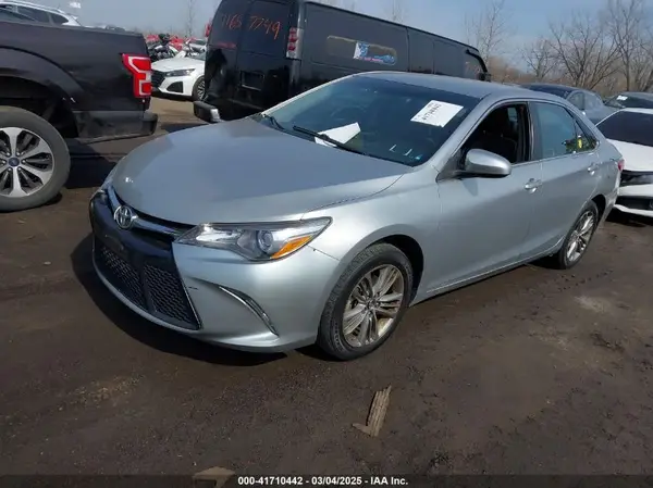 4T1BF1FK9HU307513 2017 TOYOTA CAMRY - Image 2