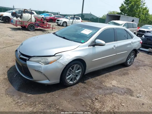 4T1BF1FK9HU308127 2017 TOYOTA CAMRY - Image 2