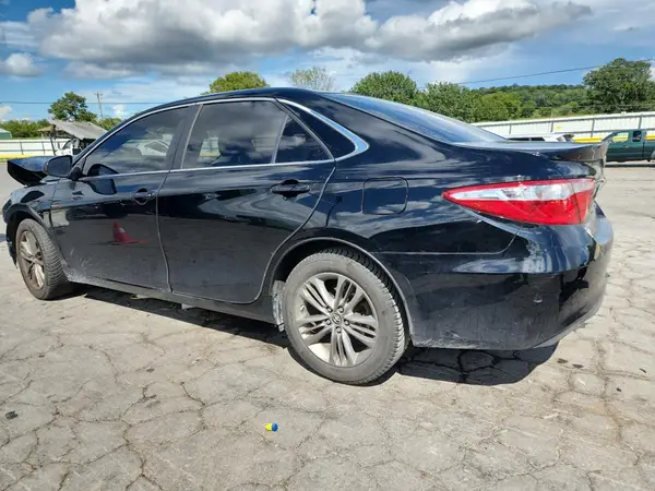 4T1BF1FK9HU310783 2017 TOYOTA CAMRY - Image 2