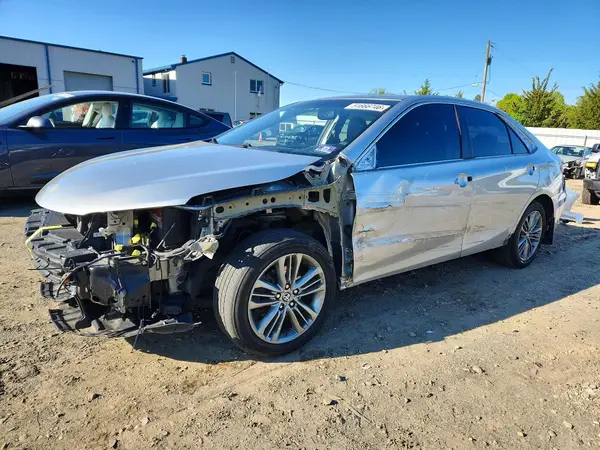 4T1BF1FK9HU311206 2017 TOYOTA CAMRY - Image 1