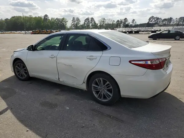 4T1BF1FK9HU311951 2017 TOYOTA CAMRY - Image 2