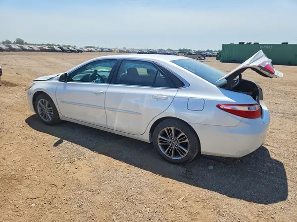 4T1BF1FK9HU312372 2017 TOYOTA CAMRY - Image 2